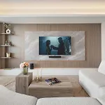 Penthouse Lira I Modern Luxurious Plunge Pool