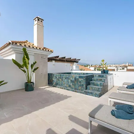Penthouse Lira I Modern Luxurious Plunge Pool Apartmán Marbella