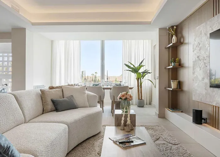 Апартаменты Penthouse Lira I Modern Luxurious Plunge Pool