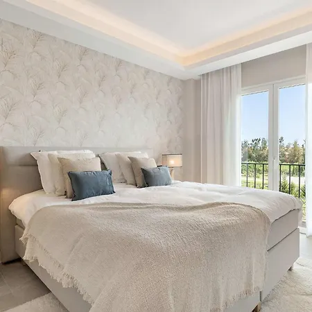 Penthouse Lira I Modern Luxurious Plunge Pool * Марбелья